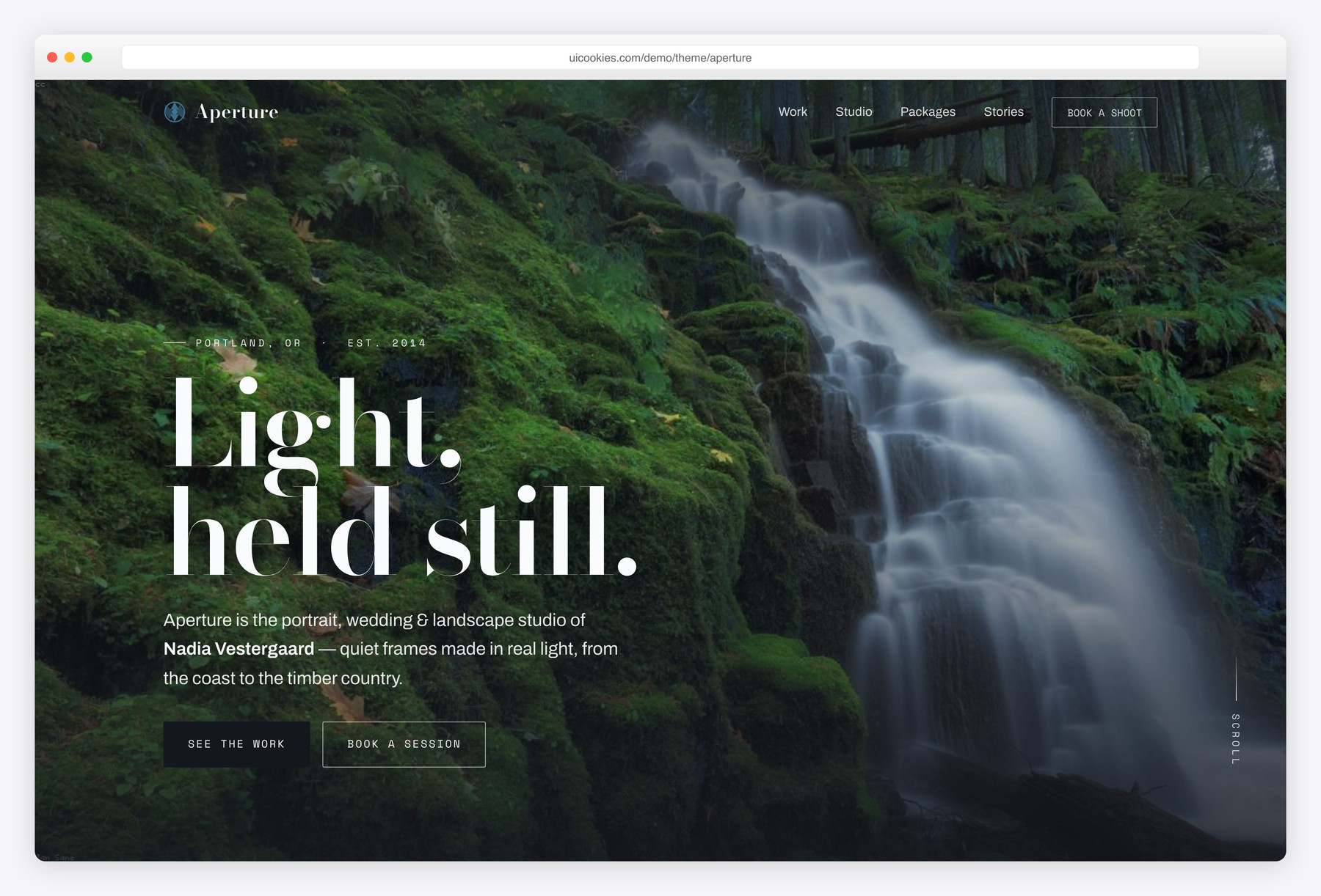 Aperture — free Photography website template by uiCookies