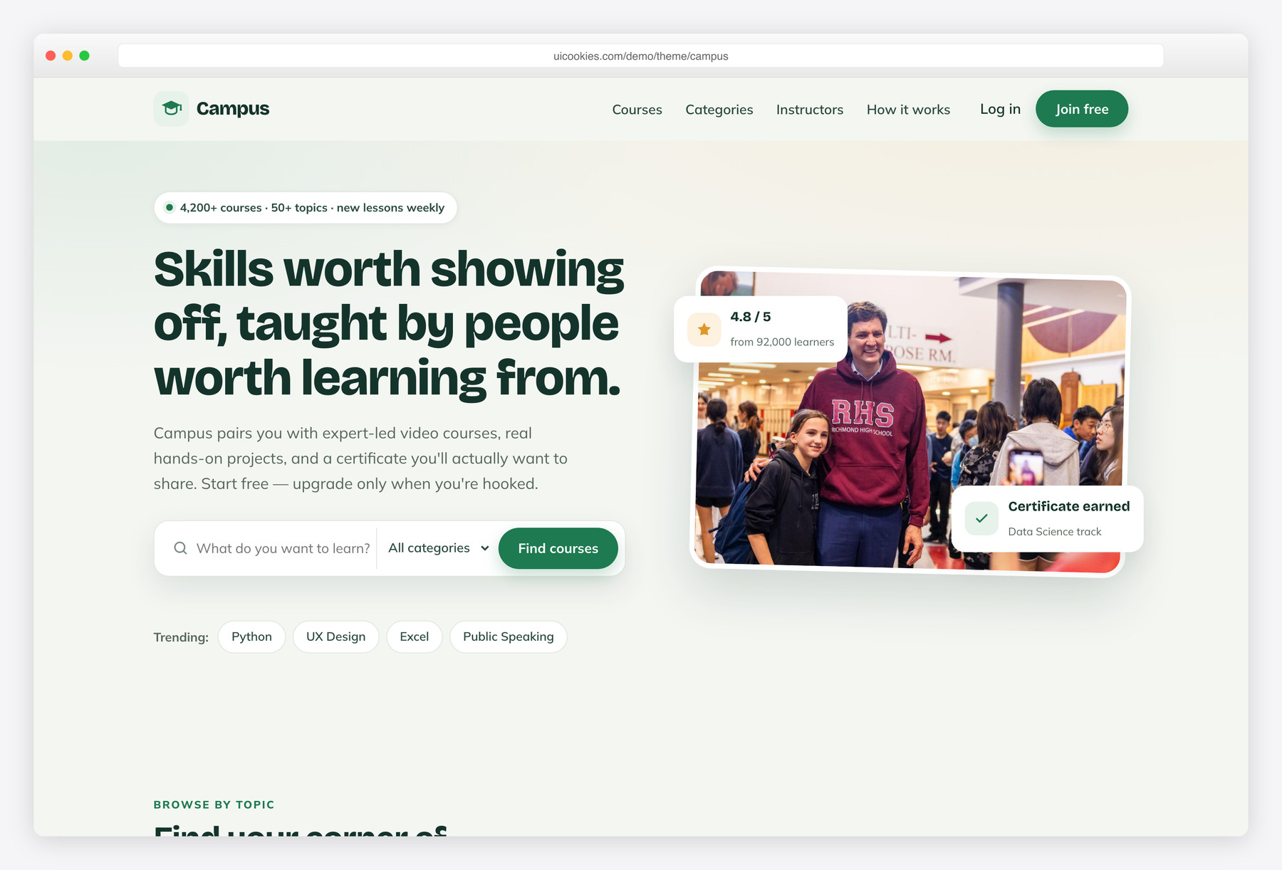 Campus — free Education website template by uiCookies